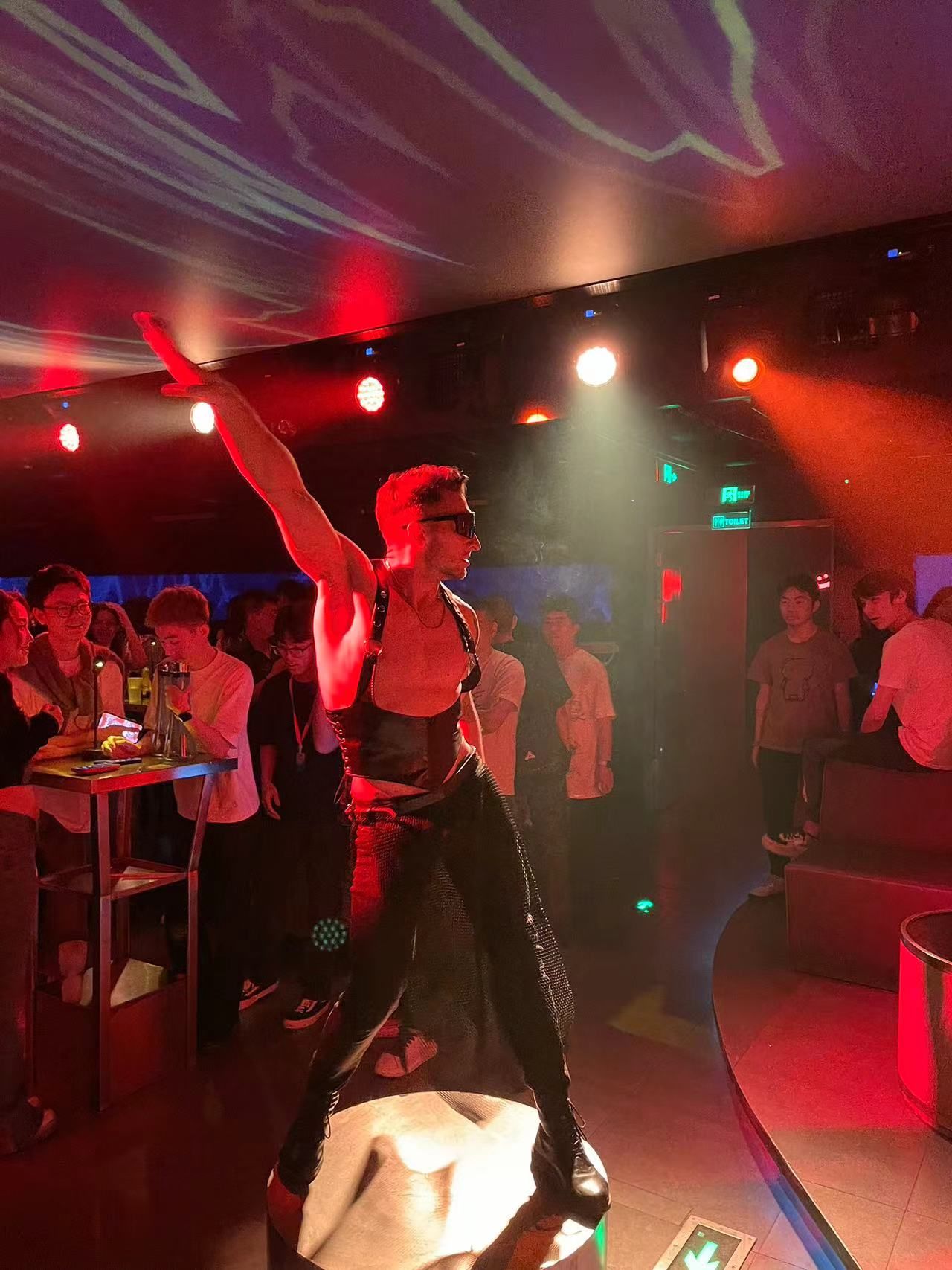 淮安商务ktv低端场氛围-金湖县ktv预定